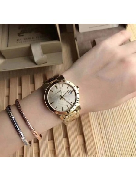 Burberry BU9033 dámske hodinky, remienok stainless steel
