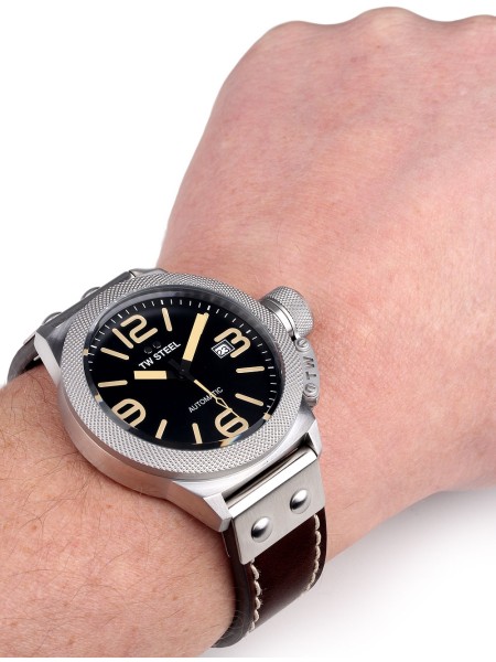 TW-Steel CS35 men's watch, real leather strap