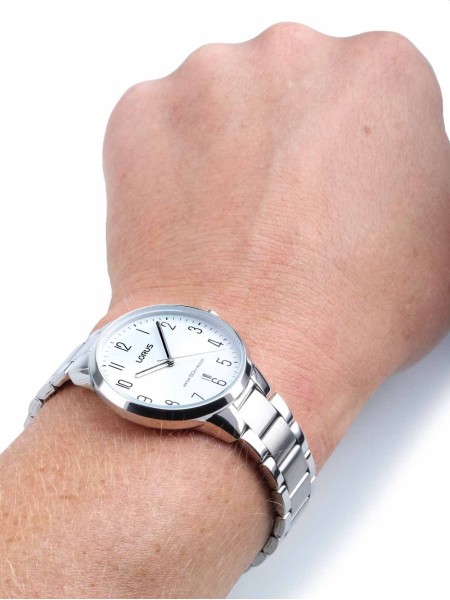 Lorus RH907KX9 men's watch, stainless steel strap