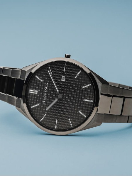 Bering Ultra Slim 17240-777 men's watch, stainless steel strap