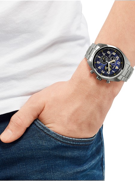 Citizen Super-Titanium Eco-Drive AT2480-81L  montre pour homme, titane sangle