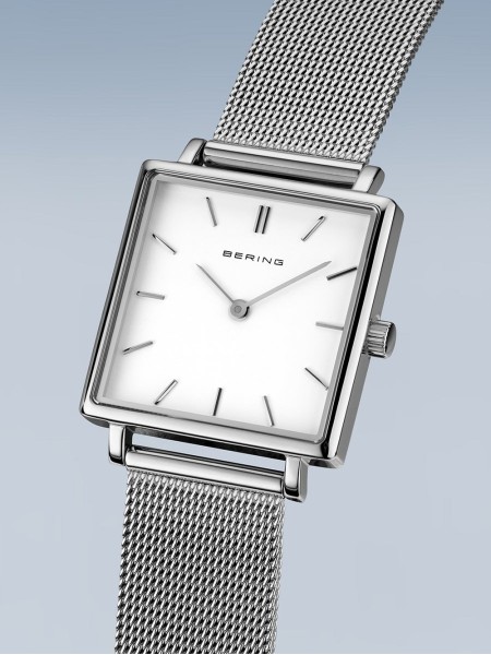 Bering Classic 18226-004 γυναικείο ρολόι, με λουράκι stainless steel