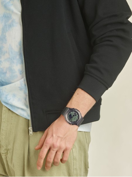 Casio GM-2100B-3AER men's watch, resin strap