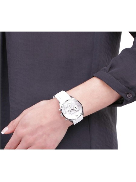 Emporio Armani AR5867 Relógio para mulher, pulseira de caucho